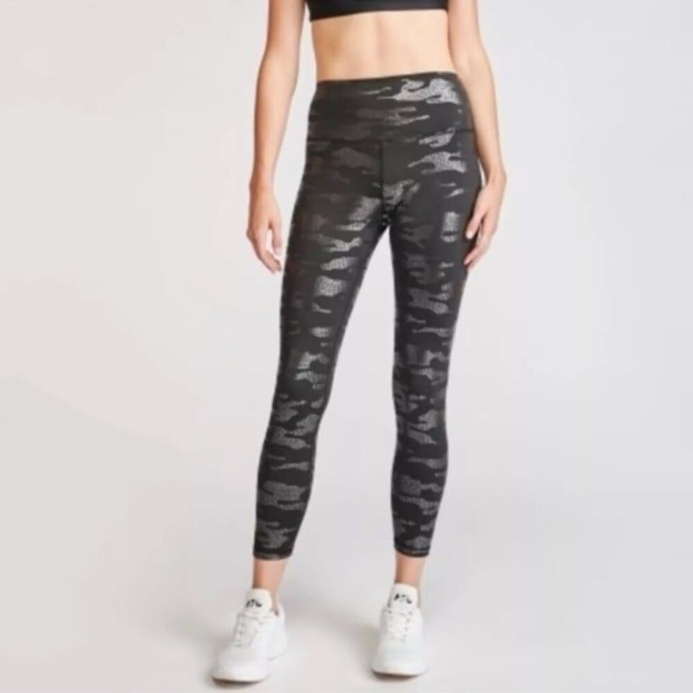 Glyder Star Black Metallic Camo High Power Legging High Rise 7/8 Size Small EUC